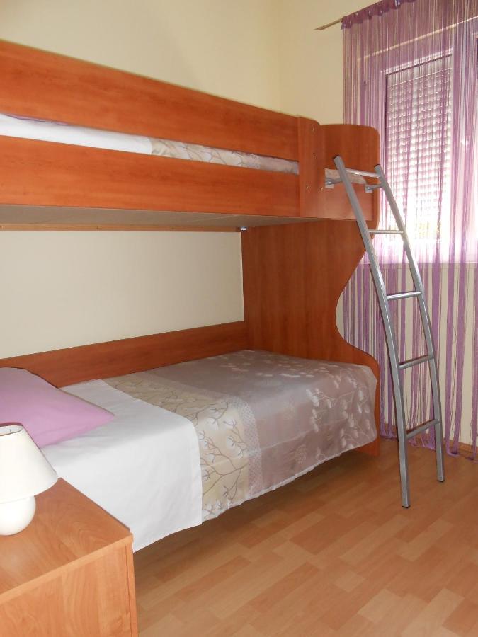Apartments With A Parking Space Okrug Gornji, Ciovo - 13859 Trogir Exterior foto